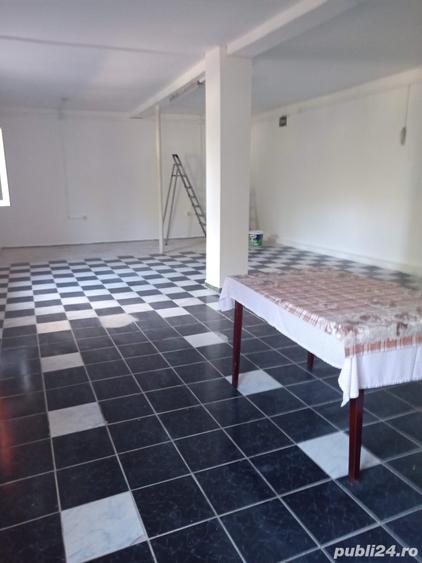 Spațiu comercial, de 250 mp, în Ceacu
