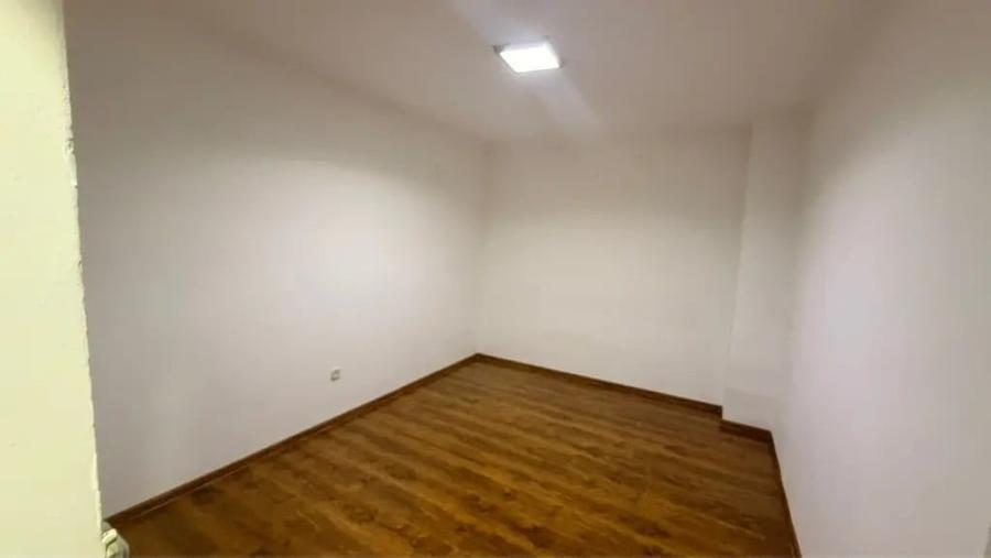 Casă cu 5 camere în Ferentari
