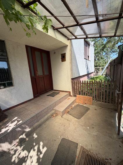 Casă cu 4 camere în Halmeu