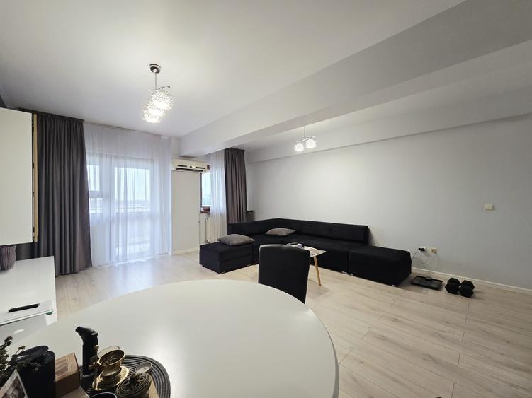 Apartament cu 2 camere decomandat în Ultimul leu
