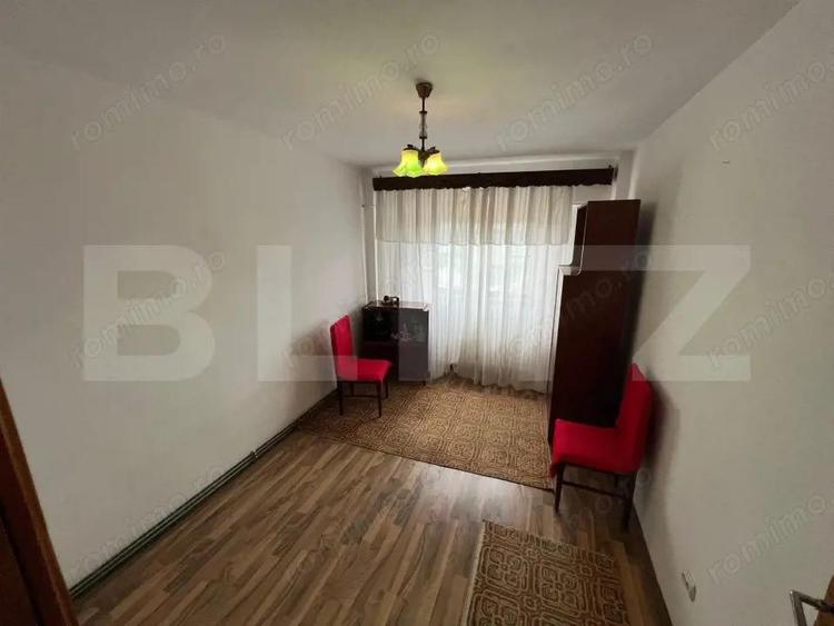 Apartament cu 2 camere decomandat, mobilat în Micro 12