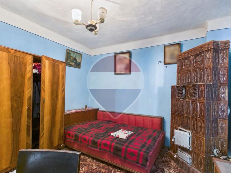 Casă individuală cu 4 camere cu Teren 244 Mp în Andronache