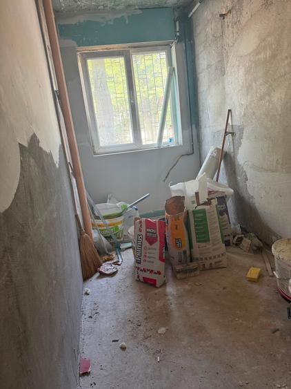 Apartament cu 2 camere semidecomandat în Brâncoveanu