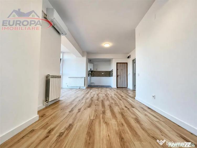 Apartament cu 2 camere semidecomandat în Babadag