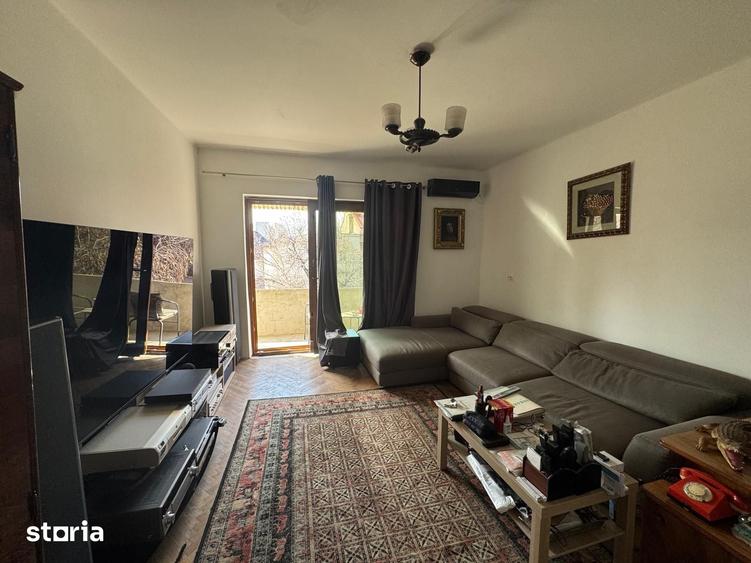 Apartament cu 4 camere în Cotroceni