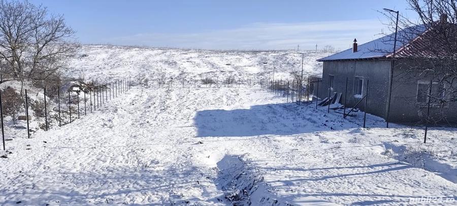 Teren de 1400 mp, în Dulcești