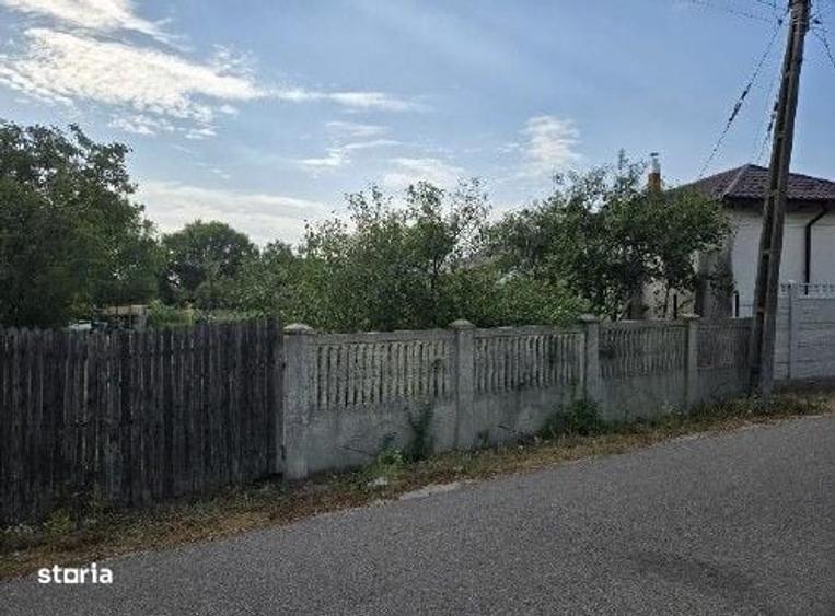 Casă cu 3 camere cu Teren 1676 Mp în Țigănești