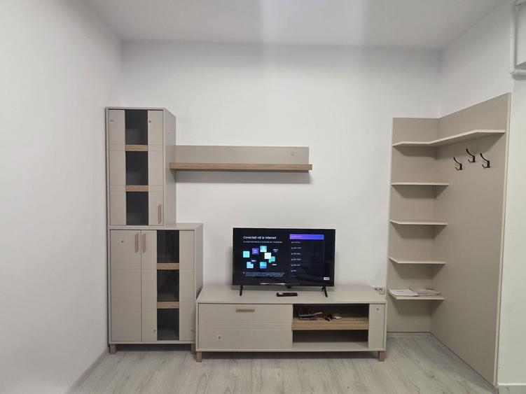Apartament cu 2 camere decomandat în Roșu