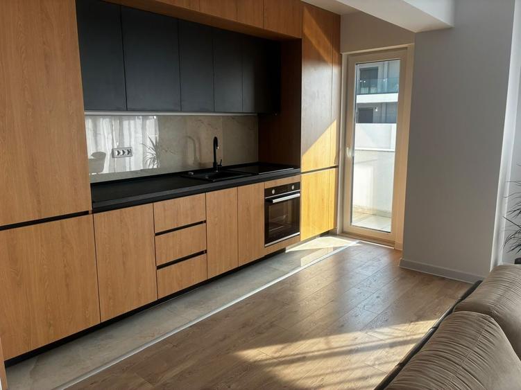 Apartament cu 3 camere, mobilat în Rahova
