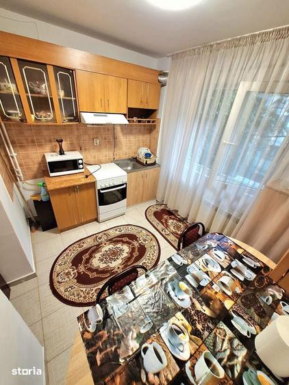 Apartament cu 2 camere decomandat în Calea București