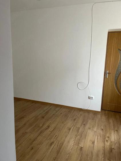 Casă cu 4 camere cu Teren 3261 Mp în Stâncești