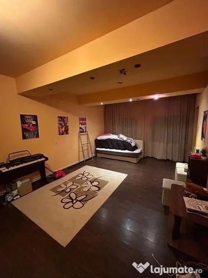 Casă cu 4 camere cu Teren 424 Mp în Km 4