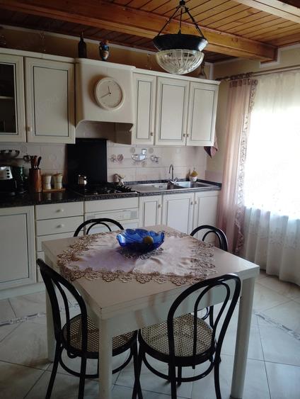Casă cu Teren 850 Mp în Vânători