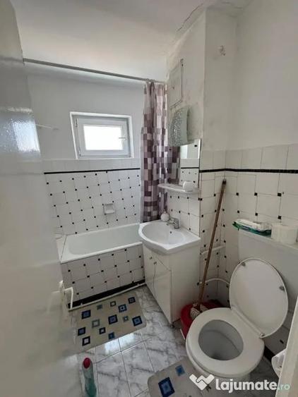 Apartament cu 3 camere decomandat în Tomis Nord