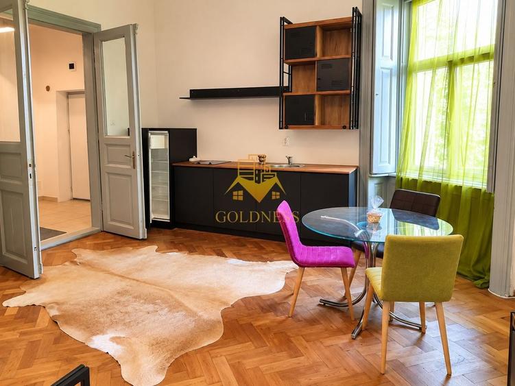 Apartament cu 2 camere semidecomandat, mobilat în Ultracentral