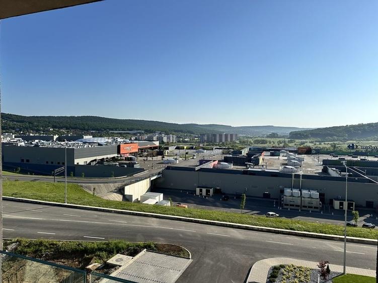 Apartament cu 3 camere în Corunca