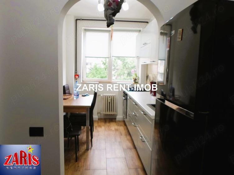 Apartament cu 3 camere semidecomandat în Republicii