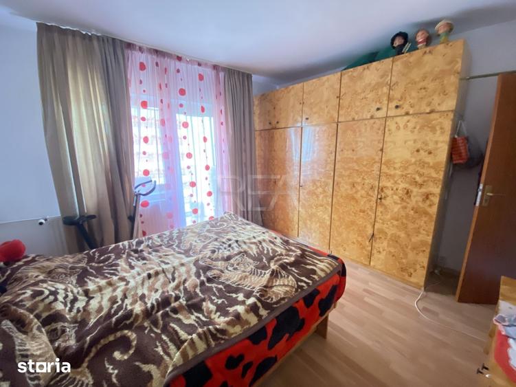 Apartament cu 4 camere decomandat în Rahova