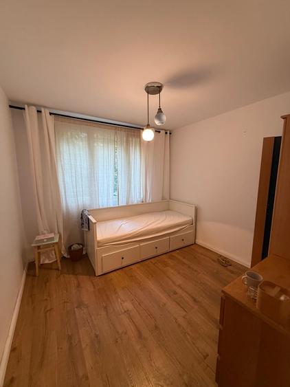 Apartament cu 3 camere decomandat în Apărătorii Patriei