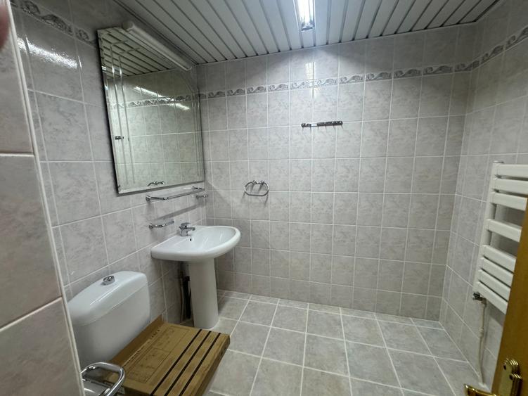 Apartament cu 2 camere decomandat în Calea Plevnei