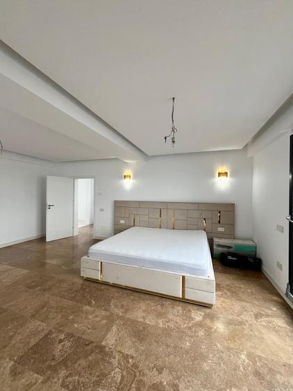 Penthouse cu 3 camere, mobilat în Palazu Mare