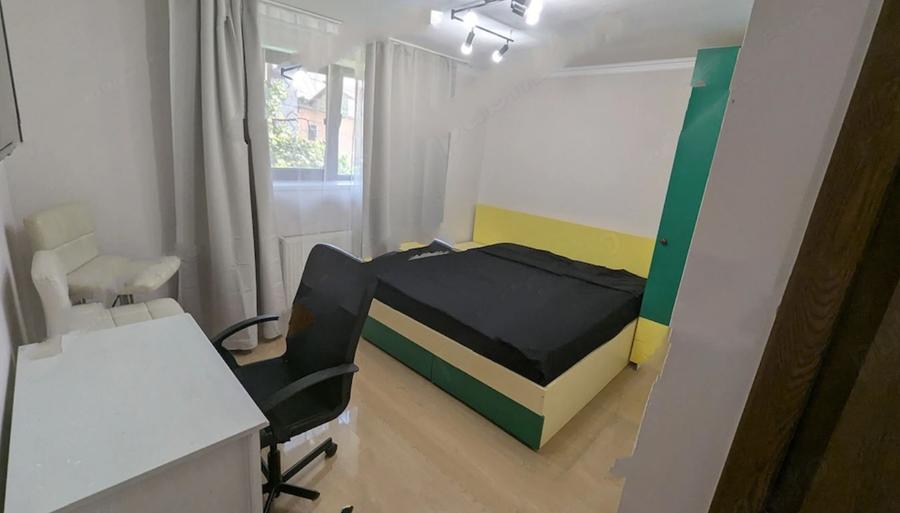 Apartament cu 3 camere decomandat, mobilat în Mihai Bravu