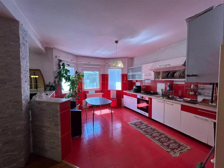 Duplex cu 3 camere cu Teren 350 Mp în Sfântu Ilie