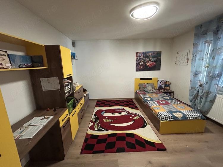 Casă cu 4 camere cu Teren 494 Mp în Central