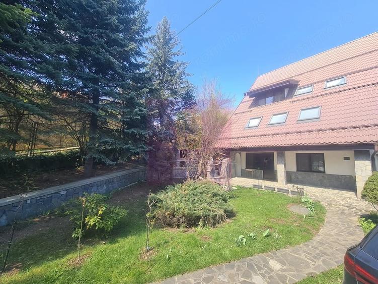 Casă cu 6 camere cu Teren 2066 Mp în Breaza