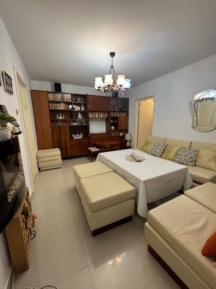 Apartament cu 3 camere în Tomis Nord