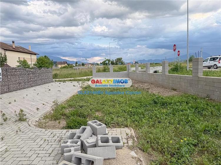 Casă cu Teren 270 Mp în Cristian