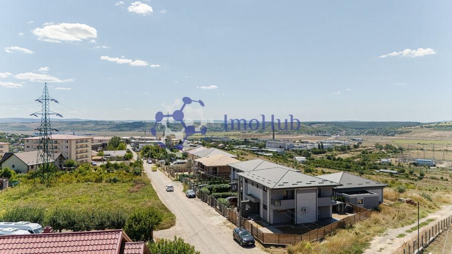 Duplex cu 4 camere cu Teren 215 Mp în Valea Lupului