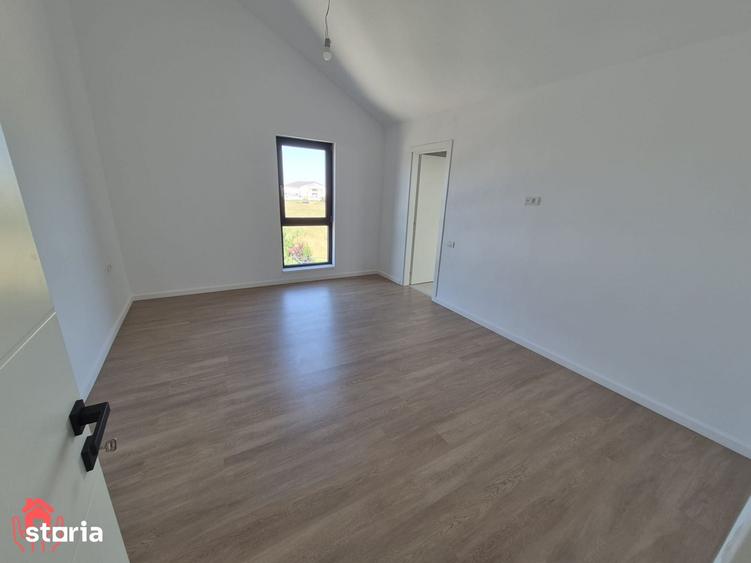 Apartament cu 4 camere în Tunari