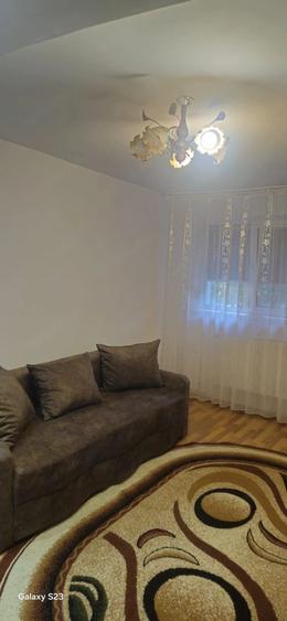 Garsonieră decomandată în Micro 21