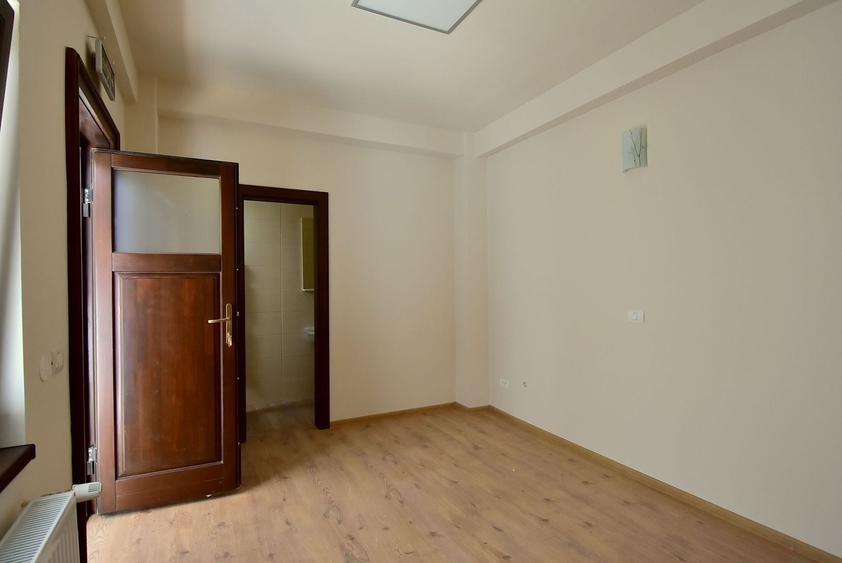 Birou, de 40 mp, în Ultracentral