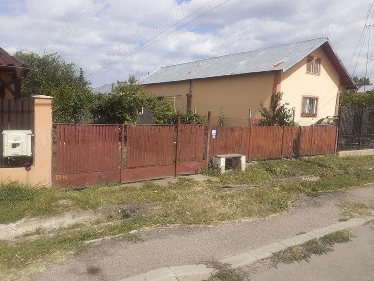 Teren de 1864 mp, în Zamfira