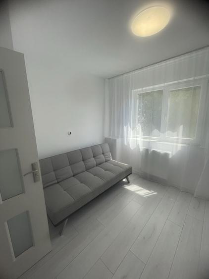 Apartament cu 3 camere decomandat în Nufărul