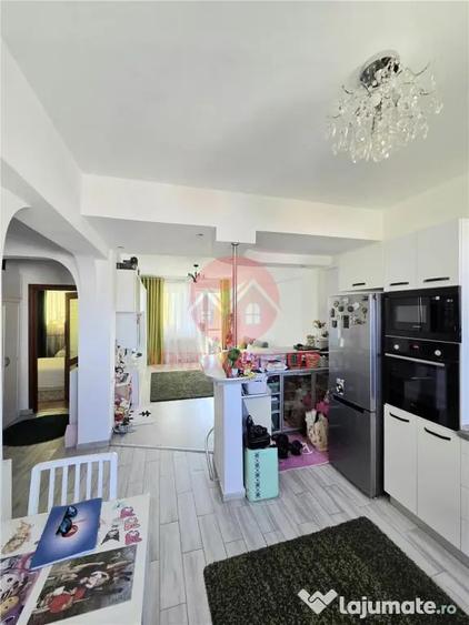 Apartament cu 2 camere decomandat în Central