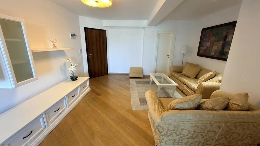 Apartament cu 3 camere decomandat în Calea Dumbrăvii