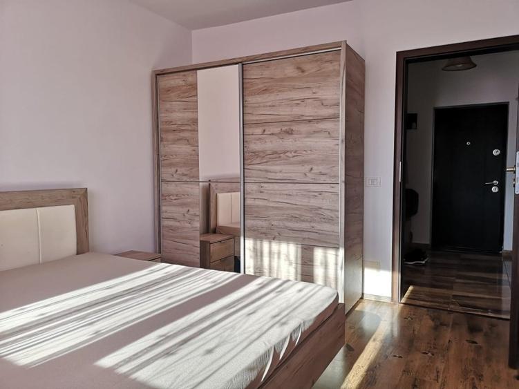 Apartament cu 3 camere decomandat în Militari