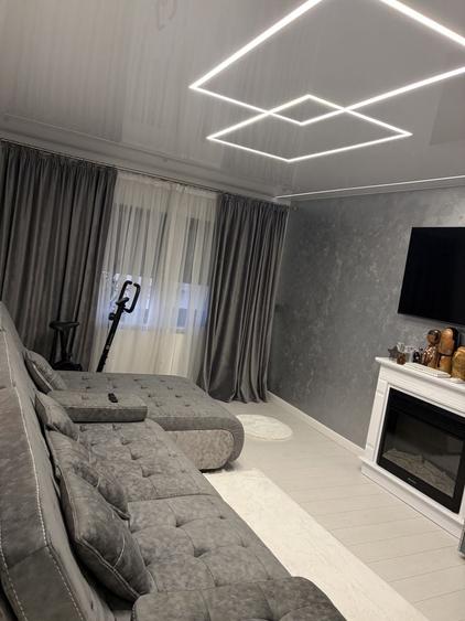 Apartament cu 2 camere decomandat în Micro 21