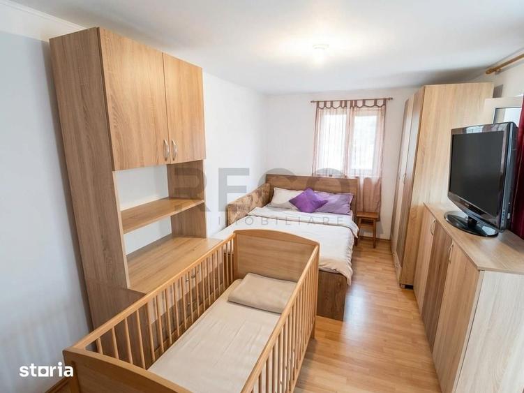Casă cu 4 camere cu Teren 1439 Mp în Girișu de Criș