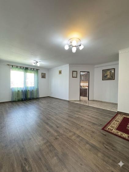 Apartament cu 2 camere semidecomandat, mobilat în Florești — fotografia 1