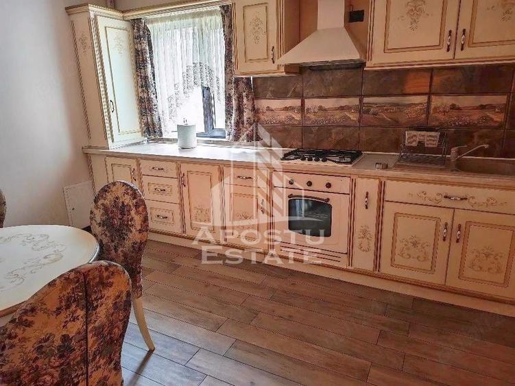 Apartament cu 2 camere decomandat în Lipovei