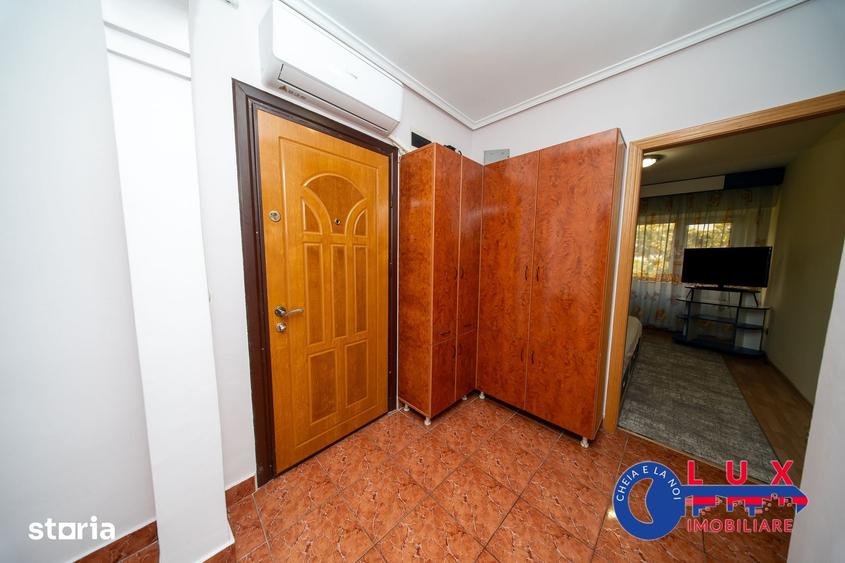 Apartament cu 3 camere decomandat în Babadag