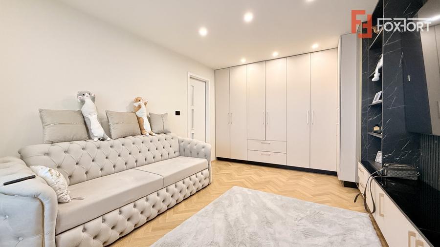 Apartament cu 2 camere decomandat, mobilat în Soarelui