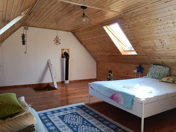 Casă individuală cu 2 camere cu Teren 2451 Mp în Sângeru