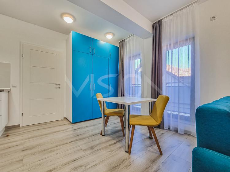 Apartament cu 2 camere semidecomandat, mobilat în Gruia