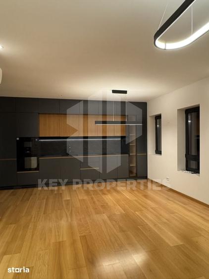 Apartament cu 3 camere în Est
