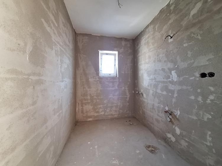 Apartament cu 3 camere, 66 mp, 2 balcoane, zona Terra - 9